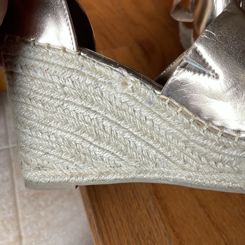 Steve Madden Rose Gold Platform Wedges Jaylen Sandals, Size 8.5